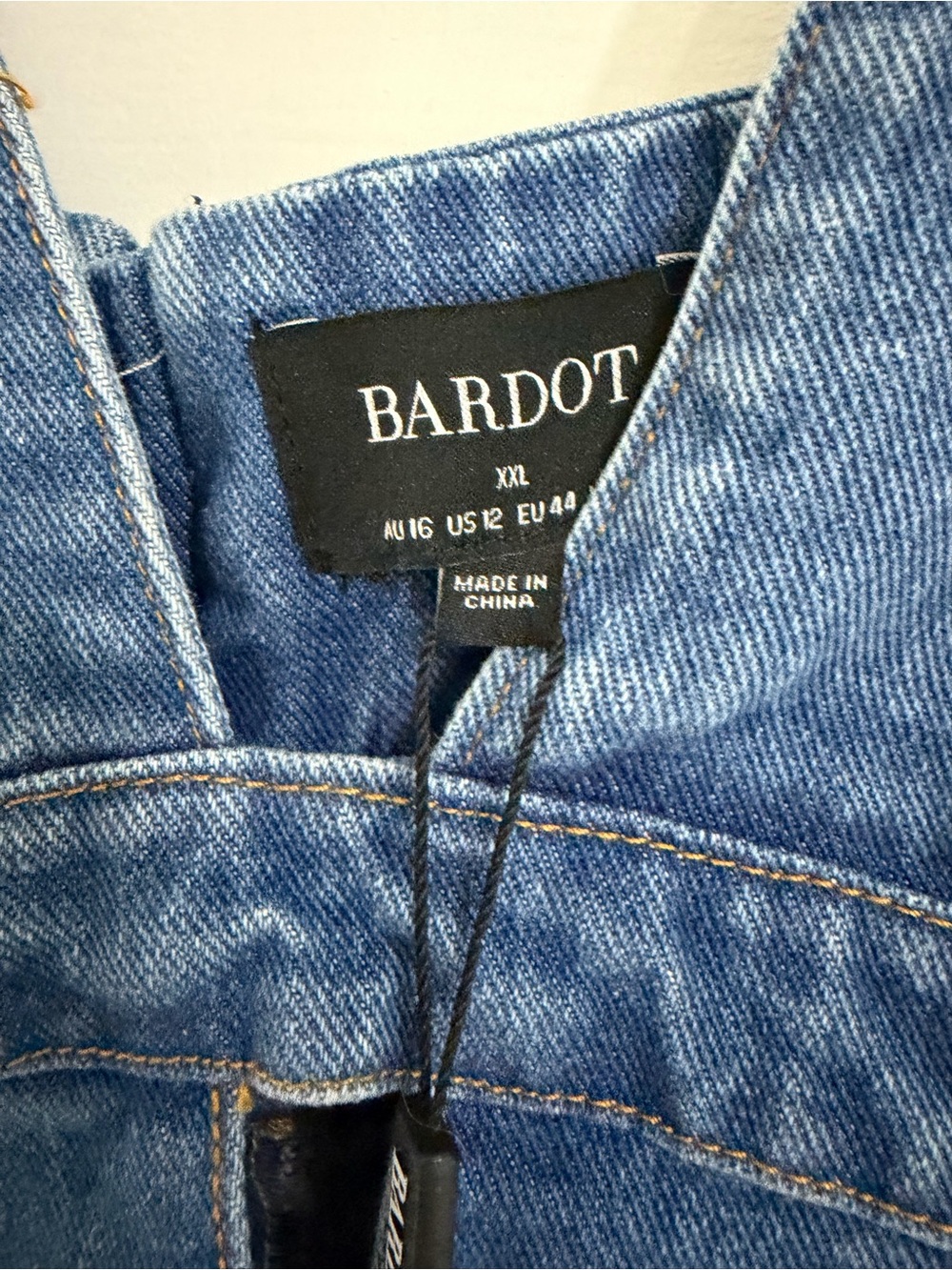 Bardot Women's Dark Blue Denim Jeans - Classic Indigo Wash NWT - new with tag - Picture 2 of 7